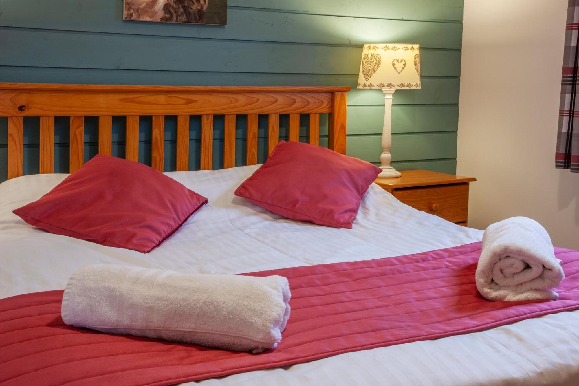 Appin Holiday Homes -Caravans, Lodges, Shepherds Hut And Train Carriage Stays מראה חיצוני תמונה